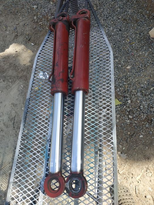 воздушный сигнал.гидроцилиндры шприц пресс токарные резцы