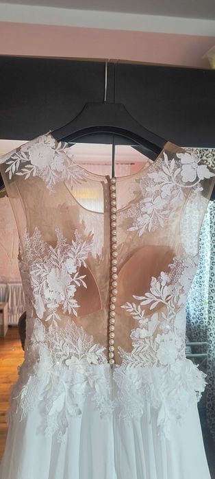 Suknia ślubna + welon  M/L