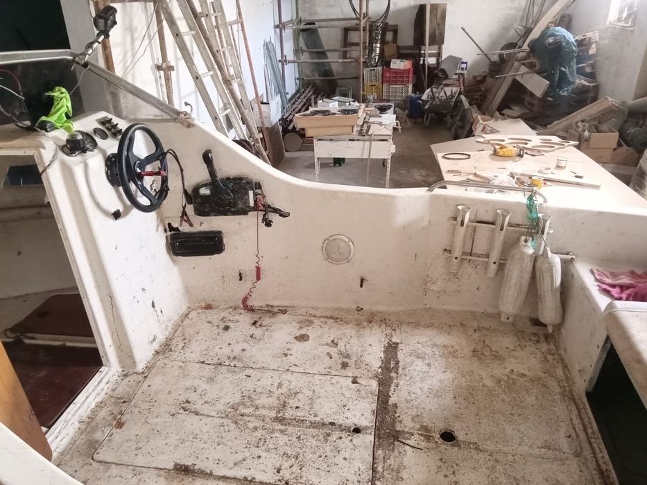 Barco de recreio para venda imediata