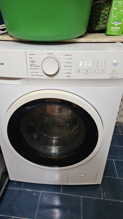 Máquina de Lavar e Secar Qilive (Para Peças ou Reparação) – Motor e Eletrónica OK