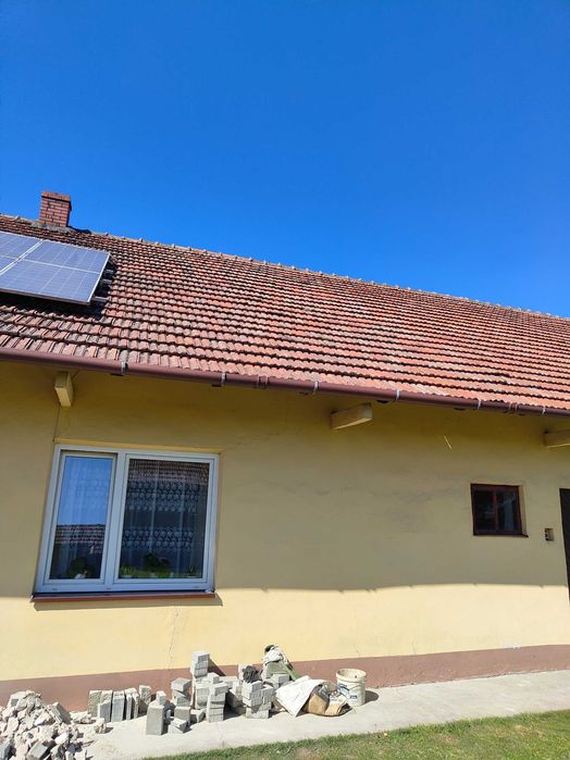 Mam do sprzedania około 4000 szt. dachówki z Odunowa  . Cena jednej szt. 1 zł.
