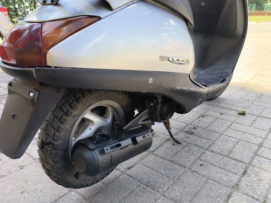 Продам скутер Honda Lead AF48