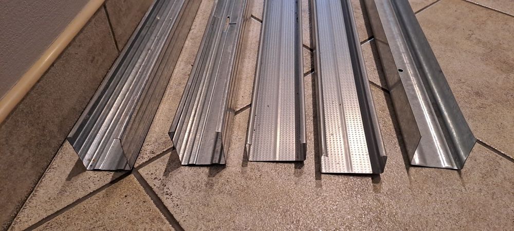 Profil UW 50x40, CD 60x27, CW 50x50 - dł 300cm, gr 0.6mm (kilka sztuk)