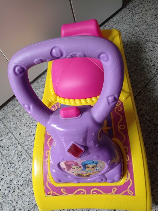 Carrinho "triciclo"