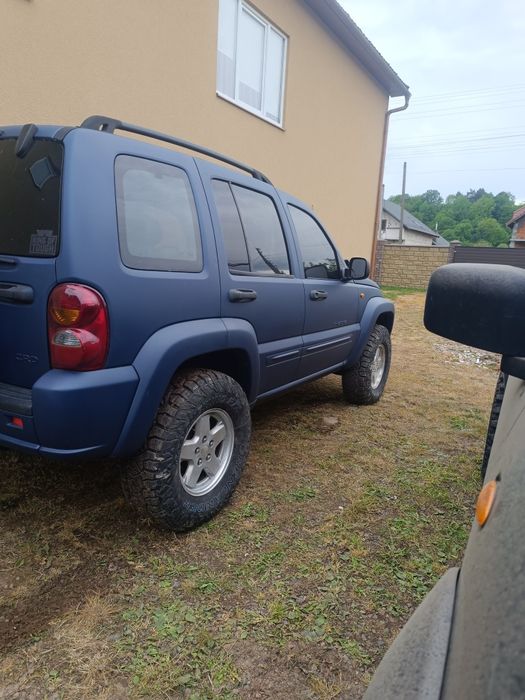 Продам Jeep kj .