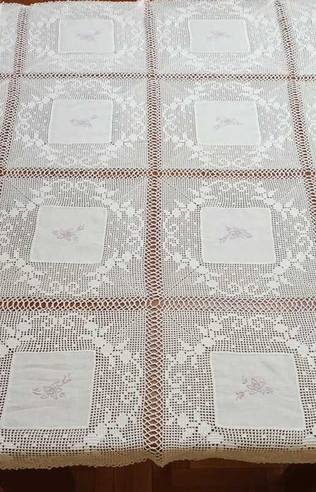 Toalha de mesa vintage linho antigo e renda