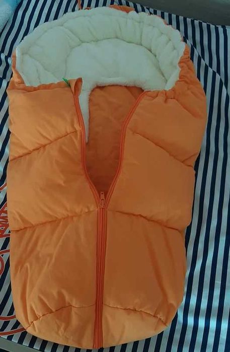 Sprzedam nowy śpiworek z ociepleniem.