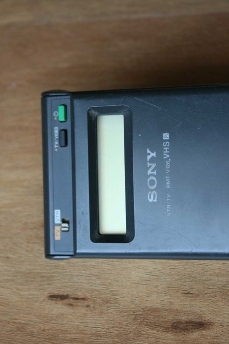 Comando Sony RMT-V126 para televisão e videogravador