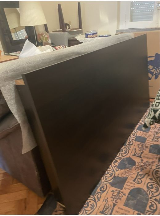 Mesa, 6 cadeiras e duas maquesa