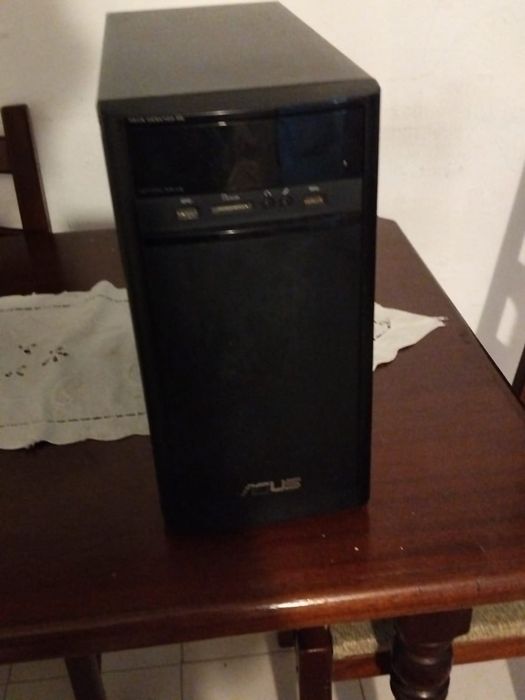 Vendo conjunto de computador