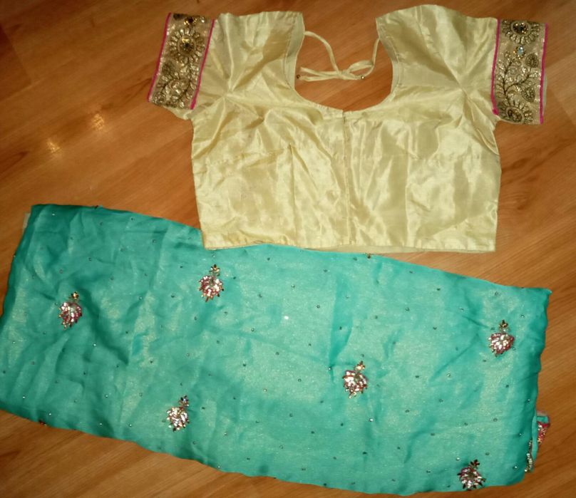 Сари индийское нарядное