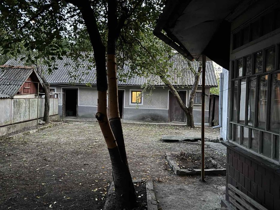 Продам будинок в Мельниці подільській з великою земельною ділянкою