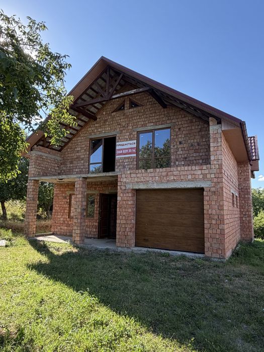 Будинок 187 м² + 11,5 соток + гараж | 30 км від Чернівців