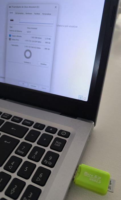 Vendo lote de 4 cartões de memória 1 TB