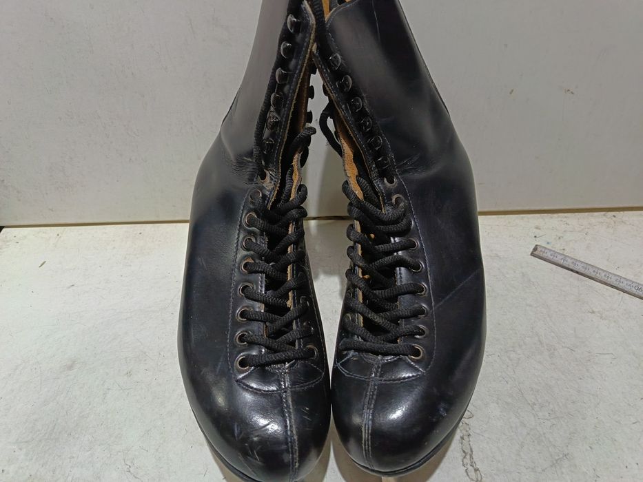 Łyzwy figurowe TANGO skóra rozmiar 42