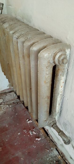 Продам чугунные радиаторы