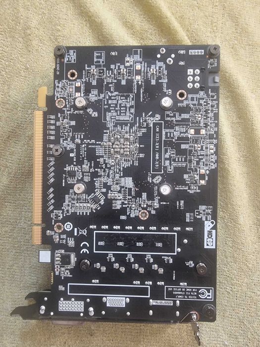 Karta graficzna Saphire RX570