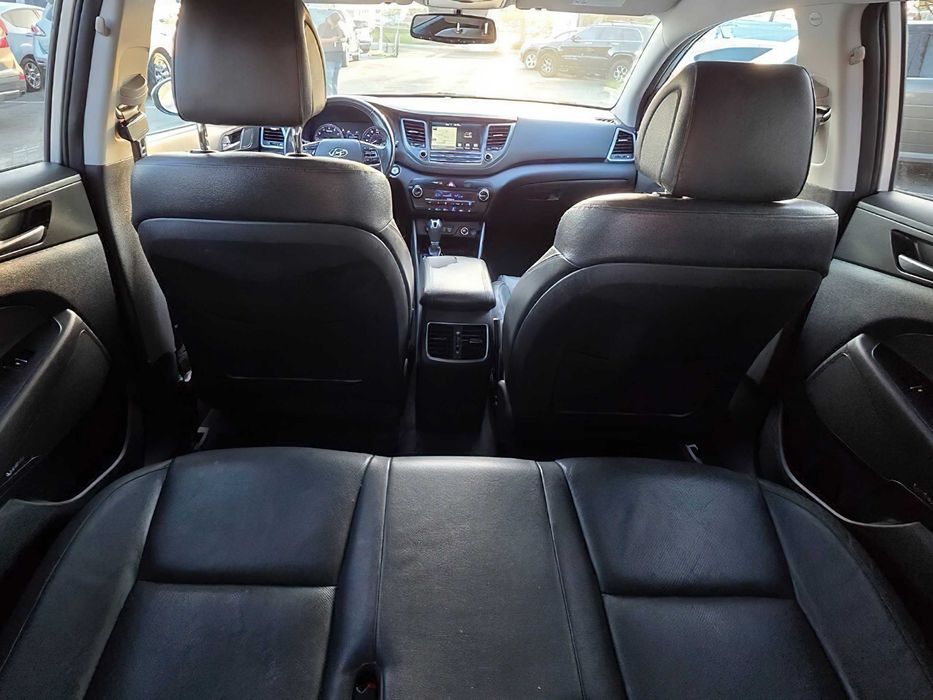 Hyundai Tucson      2016