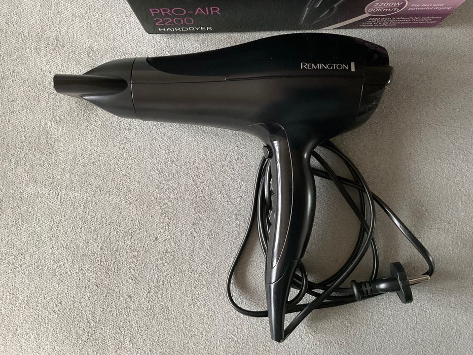 Suszarka do włosów Remington pro-air 2200