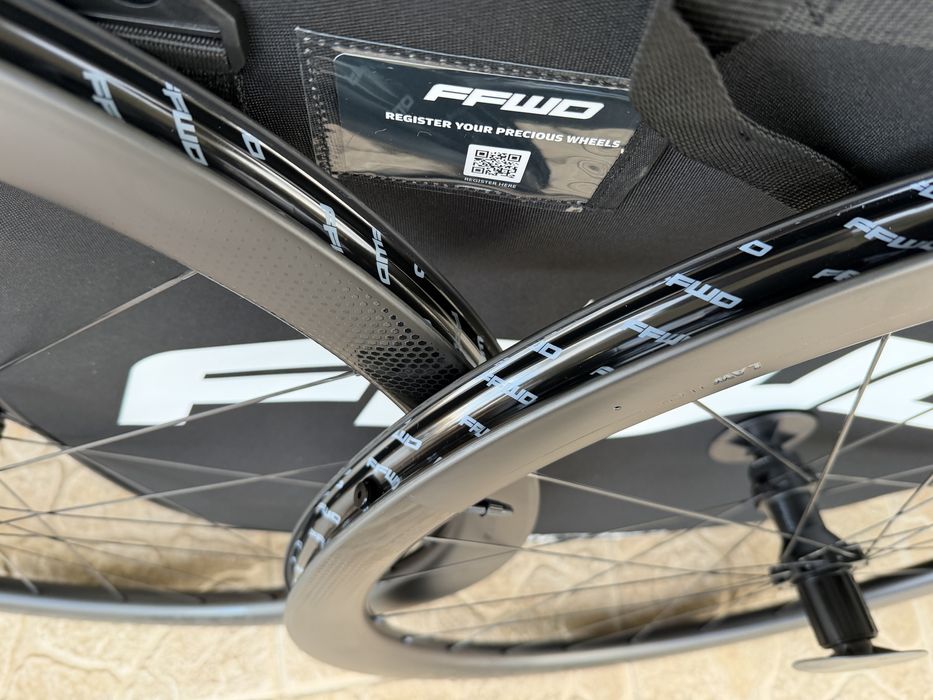 Para bicicleta de estrada - Rodas em carbono - PROMOCAO