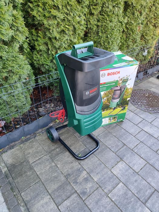 BOSCH AXT RAPID 2000 rozdrabniacz do gałęzi 2200W, 2024r