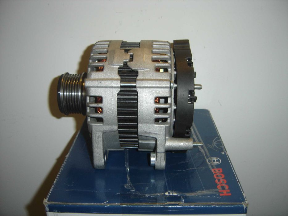Alternator Vw Passat B7 CC Golf 6 Skoda Superb 2 Seat Alhambra 2.0 TDi