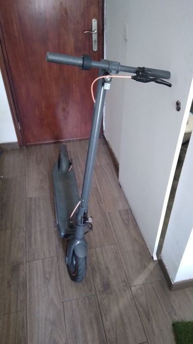 Navee N40 trontinete