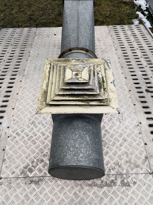 Wyciąg komin wentylacyjny