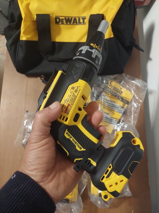 Aparafusadora Dewalt com sensor
