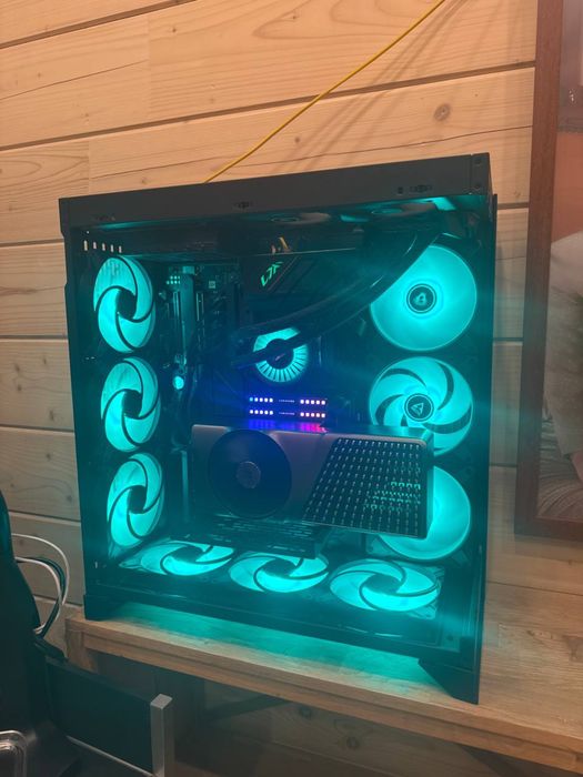 Ryzen 9 7950x RTX 4070Ti Super 16GB B650E-E DDR5 64GB