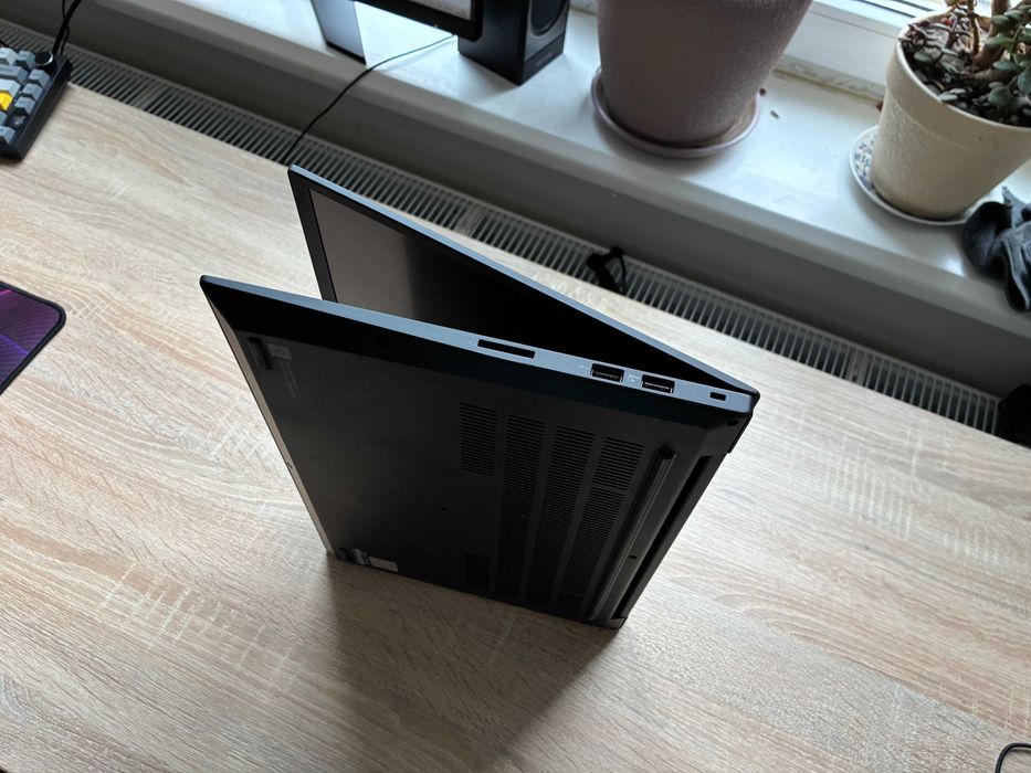 2024p. Lenovo ThinkPad P1 Gen5  Intel® і7 _1000gb SSD_ 4K дисплей_ 32gb DDR5_ Nvidia_ 97% Батарея