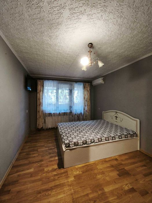 Продається 3-кімнатна квартира по вул. Сікорського Код: 52908