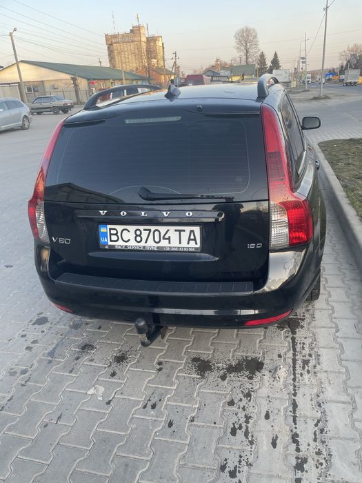 Volvo v50 2008 рік  Base