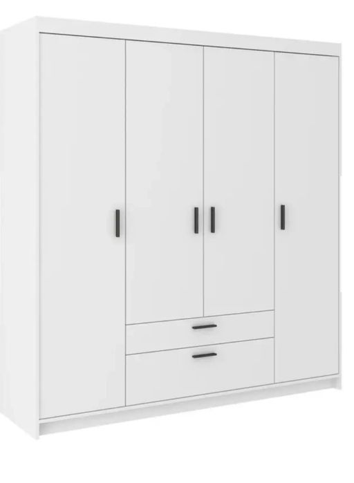 Skręcanie mebli marketowych.