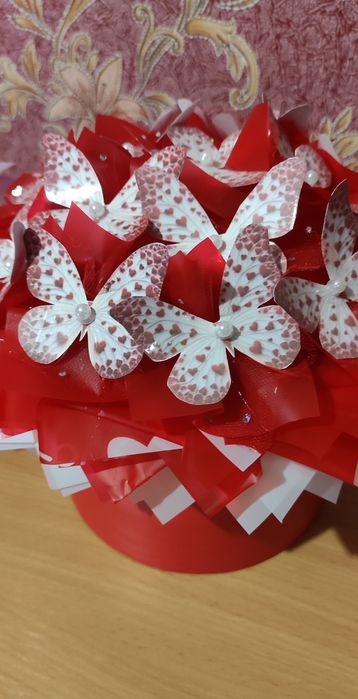 Букети з метеликів з підсвічуванням гірляндою