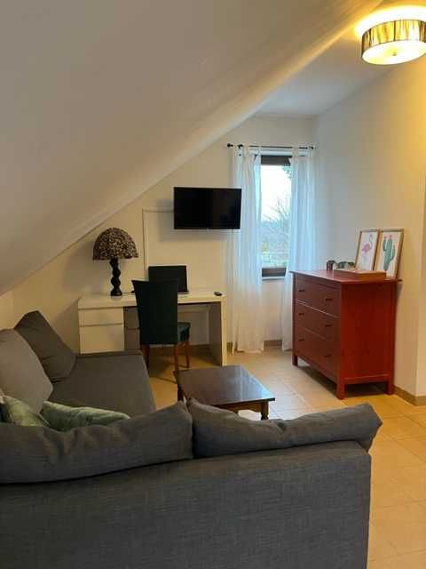 Mieszkanie 2-pokojowe (60m2) na poddaszu w Kawnie, kwota z opłatami.