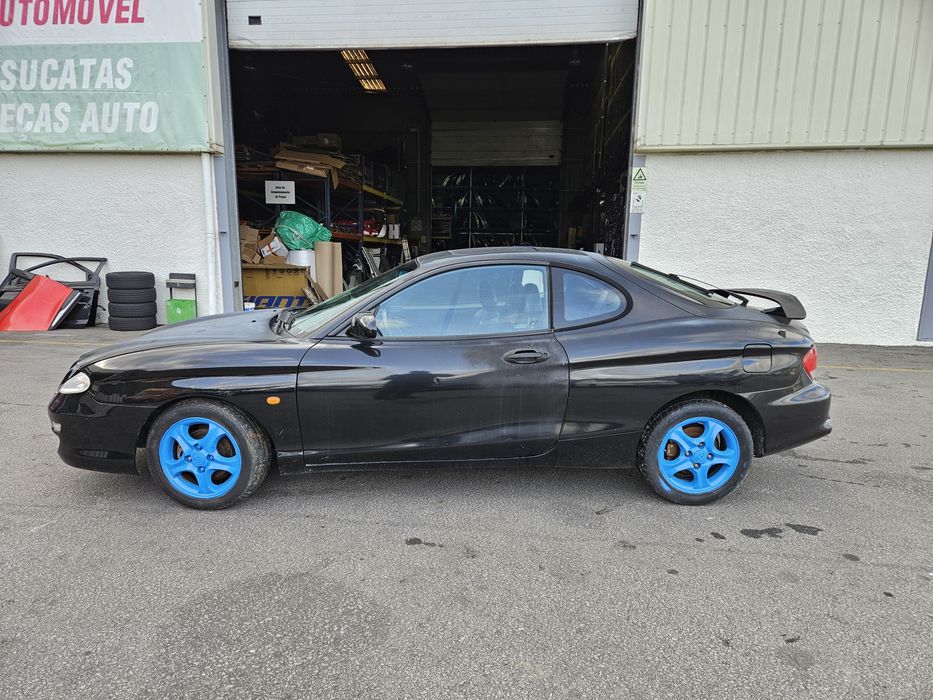 Hyundai Coupé 1.6i de 2000 para peças