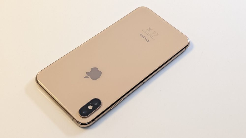 Apple iPhone XS Max GOLD 64GB, bat. 85%, iOS 18.