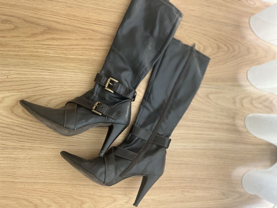 Botas  castanho terra, cano alto, N.38