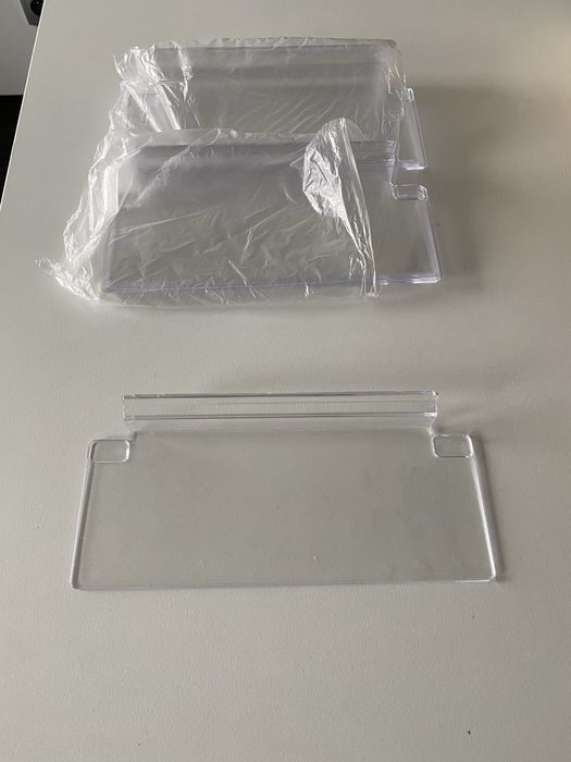 Półeczki z Plexi do panelu sklepowego 25*10 - 11 szt