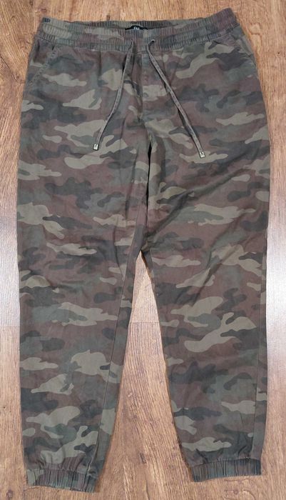 Spodnie jogger F&F EUR 42