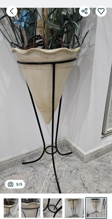 Decorative Jug478947707087104004