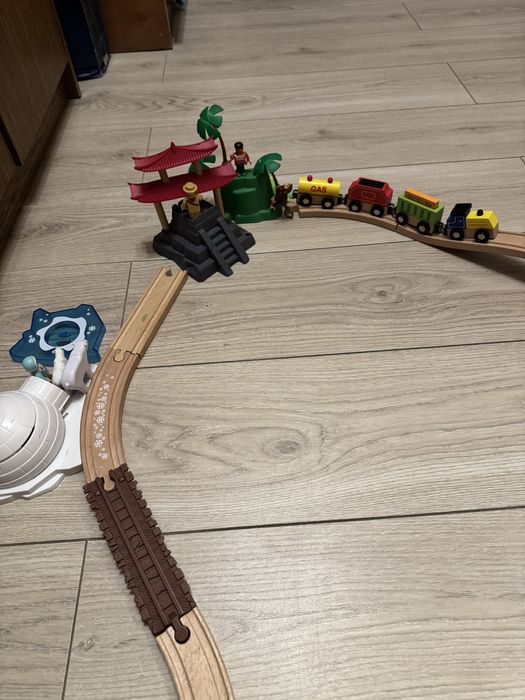 Железная дорога деревянная