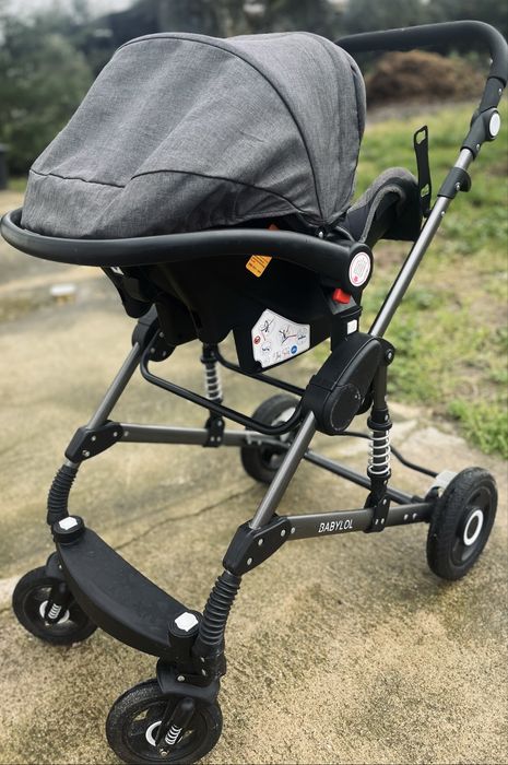Carrinho trio de bebé