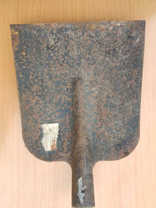 Łopata z czasów PRL-u .