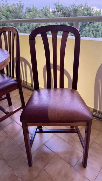 Mesa de Jantar Extensível + 6 Cadeiras