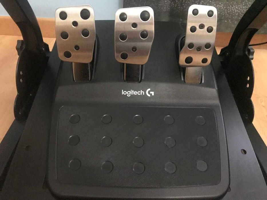 Volante Logitech G29 Driving Force + Suporte + Manete de mudanças