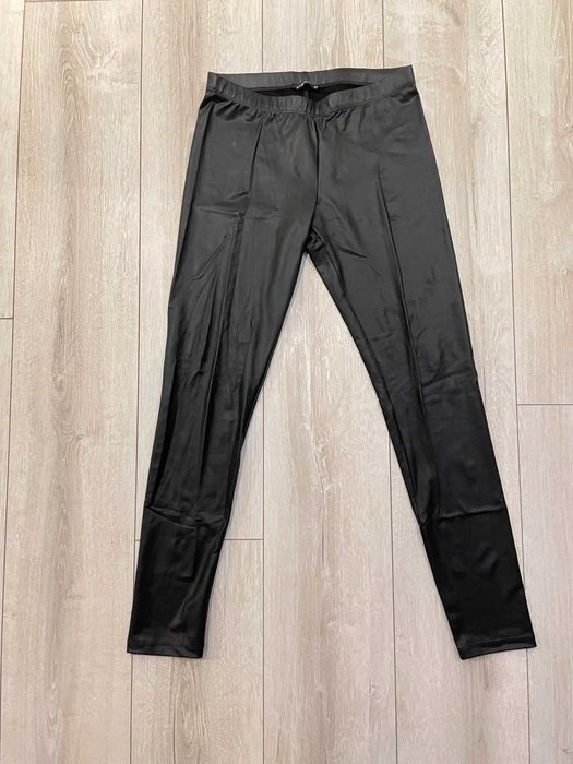 Legginsy damskie czarne spodnie z efektem skórzanych S M Terranova
