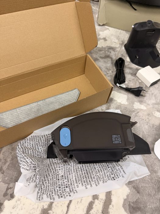 NOVO + GARANTIA - aspirador robo irobot combo I5