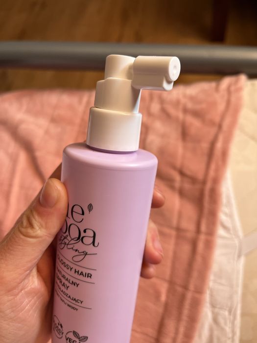 Naturalny spray wygładzający efekt tafli wody Neboa